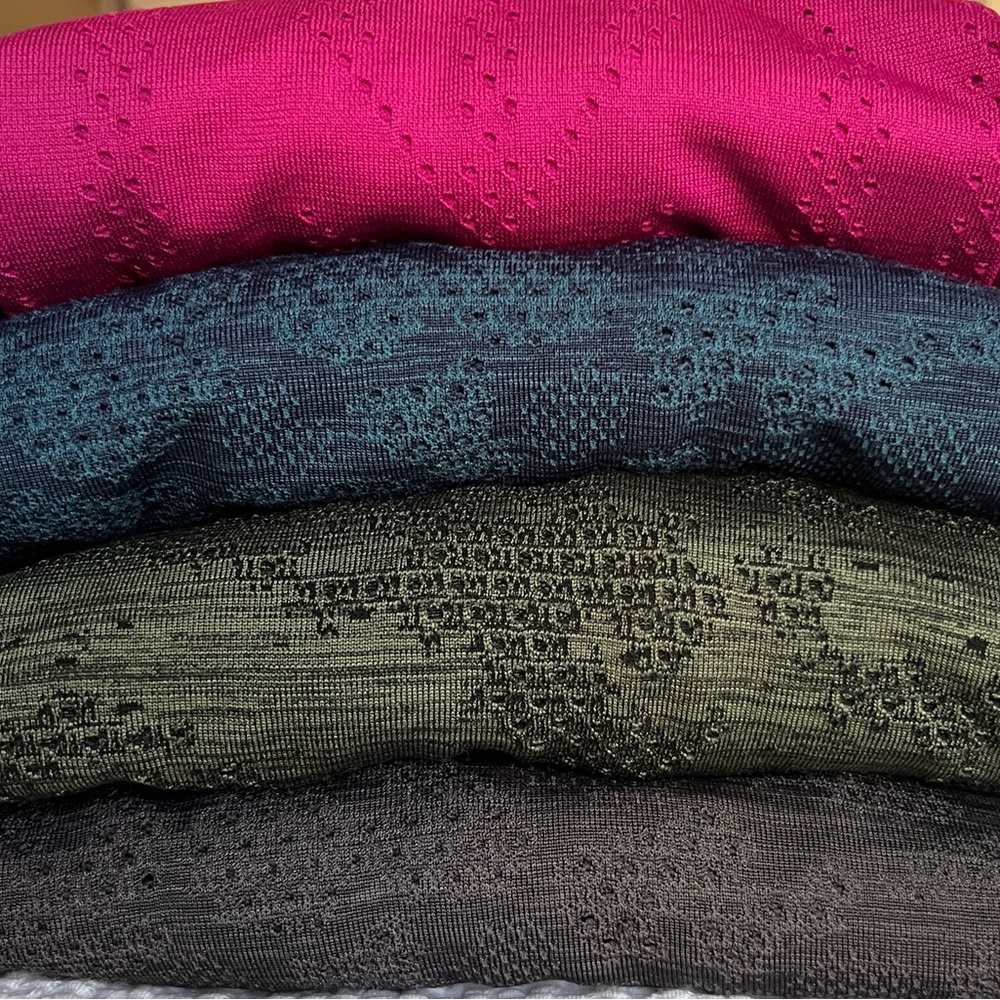 Lululemon Athletica Perforated Long Sleeve shirt. Size 8 and 10